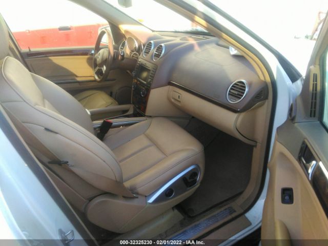 Photo 4 VIN: 4JGBF7BE4CA800626 - MERCEDES-BENZ GL-CLASS 