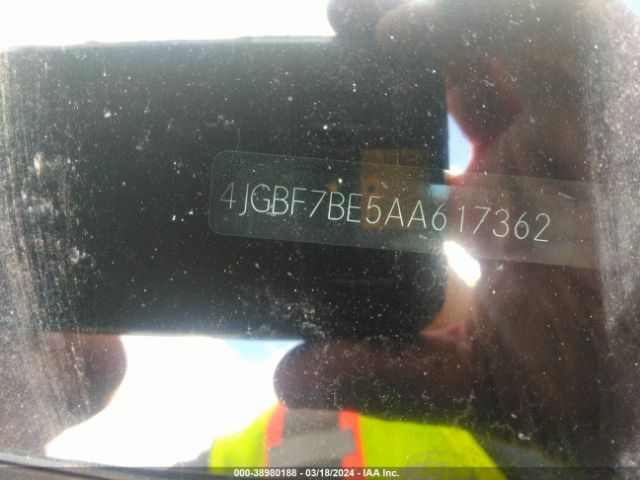 Photo 8 VIN: 4JGBF7BE5AA617362 - MERCEDES-BENZ GL 450 