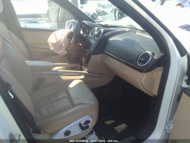 Photo 4 VIN: 4JGBF7BE8BA628082 - MERCEDES-BENZ GL-CLASS 