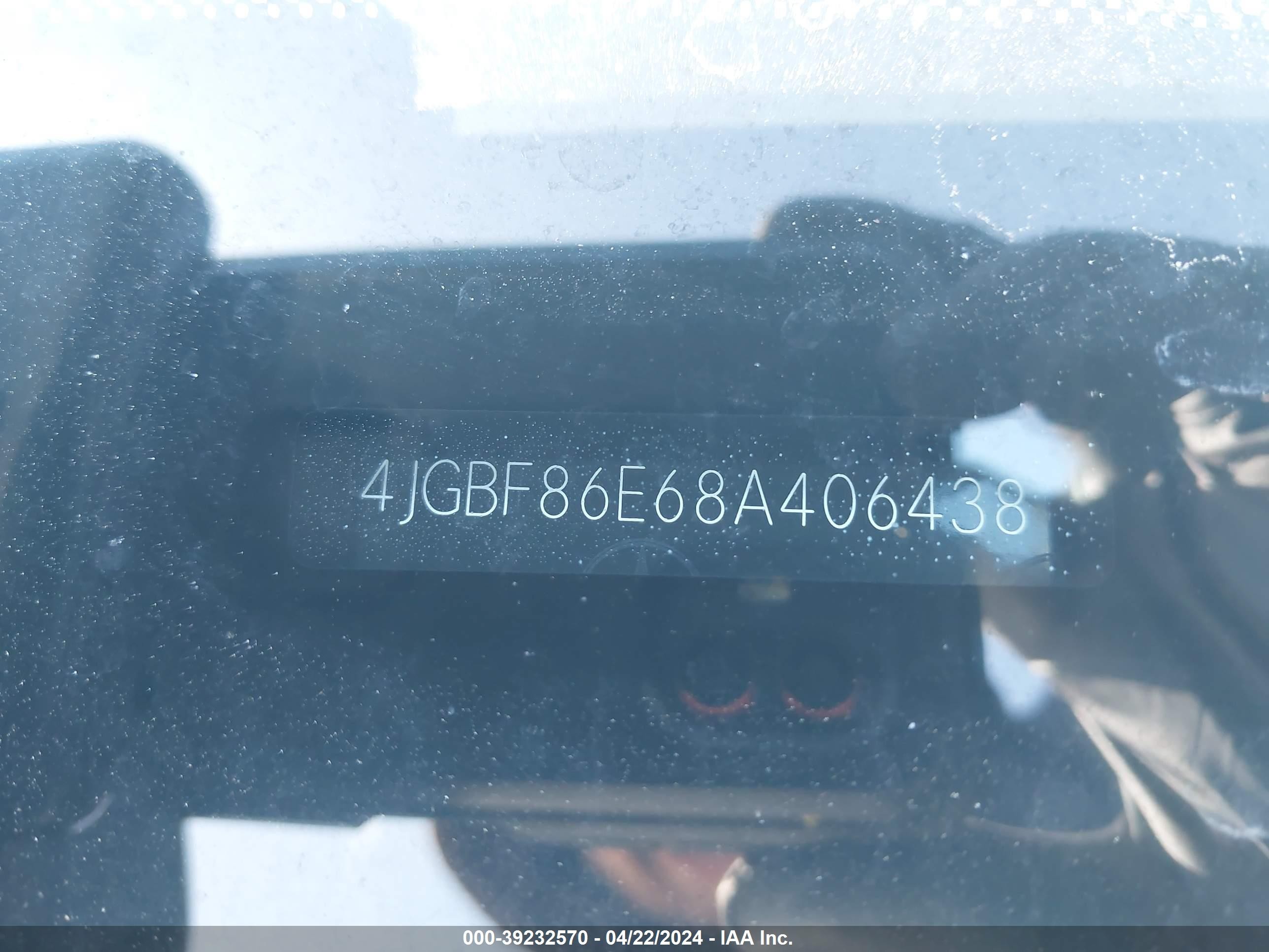 Photo 11 VIN: 4JGBF86E68A406438 - MERCEDES-BENZ SPRINTER 