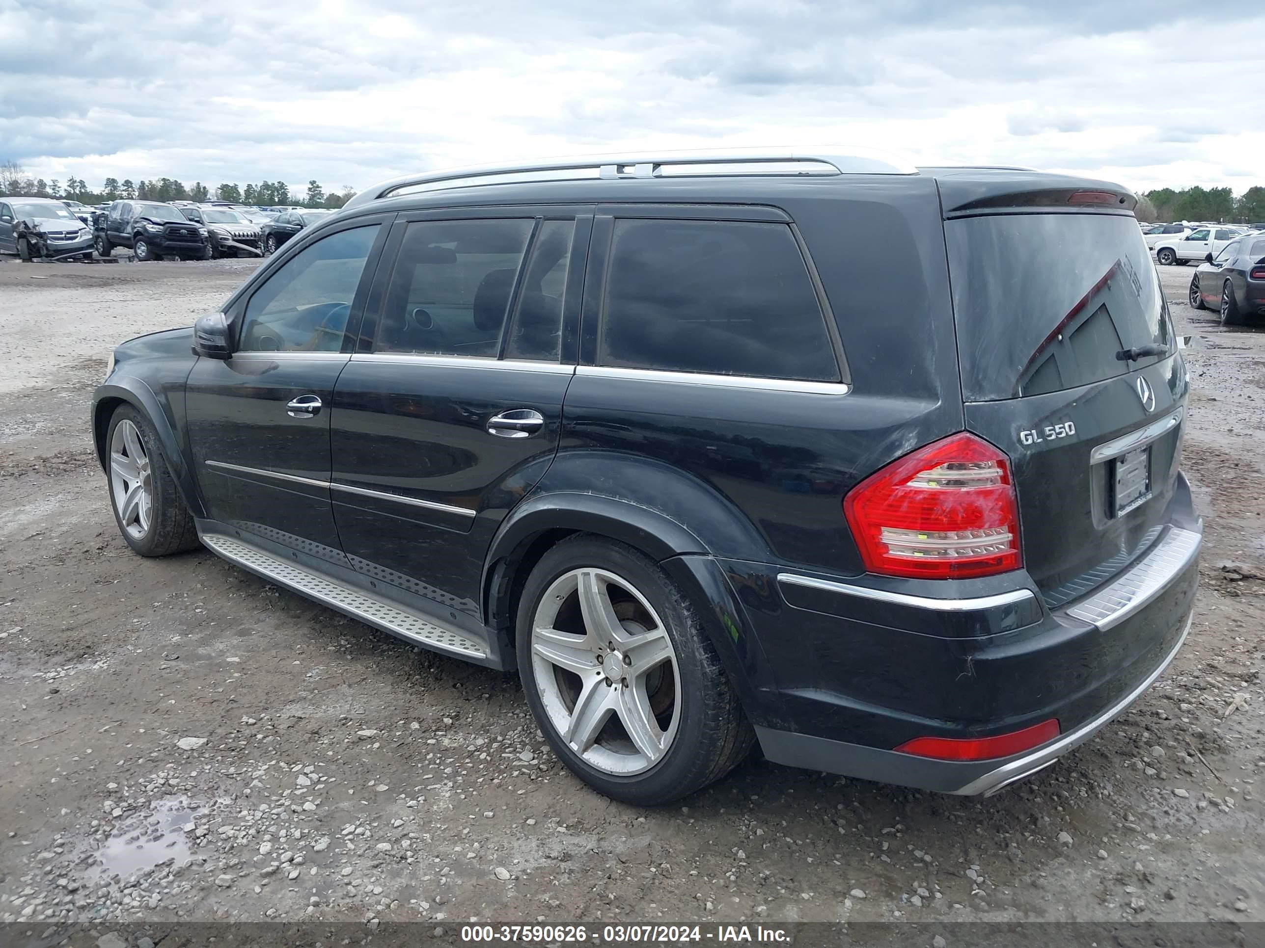 Photo 2 VIN: 4JGBF8GE5BA723875 - MERCEDES-BENZ GL 550 