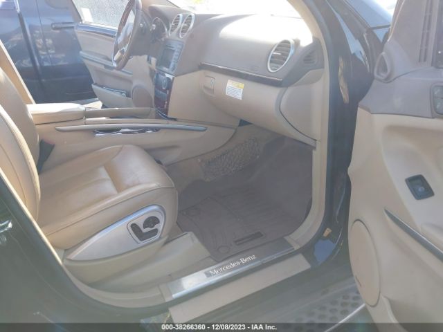 Photo 4 VIN: 4JGBF8GE8CA775888 - MERCEDES-BENZ GL 550 