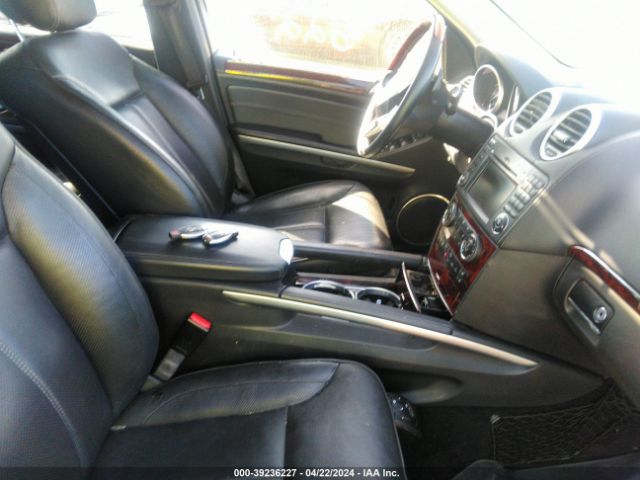 Photo 4 VIN: 4JGBF8GE9CA766732 - MERCEDES-BENZ GL 