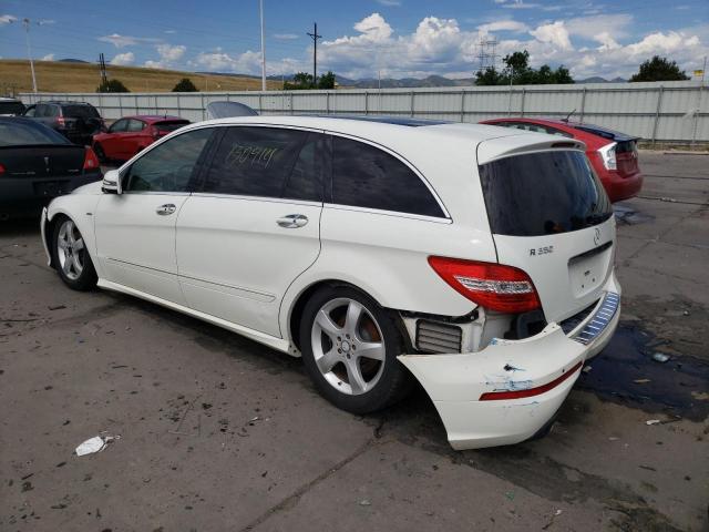 Photo 2 VIN: 4JGCB2FE6BA134414 - MERCEDES-BENZ R350 