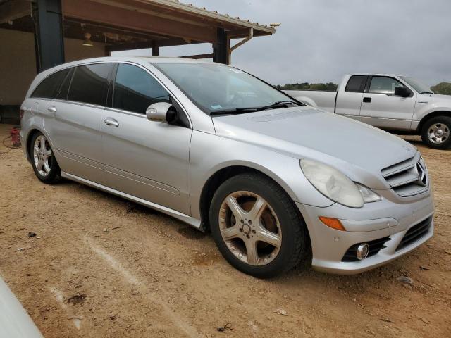 Photo 3 VIN: 4JGCB56E48A070738 - MERCEDES-BENZ R-CLASS 