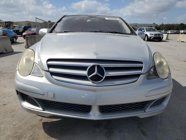 Photo 4 VIN: 4JGCB65E36A026749 - MERCEDES-BENZ R 350 