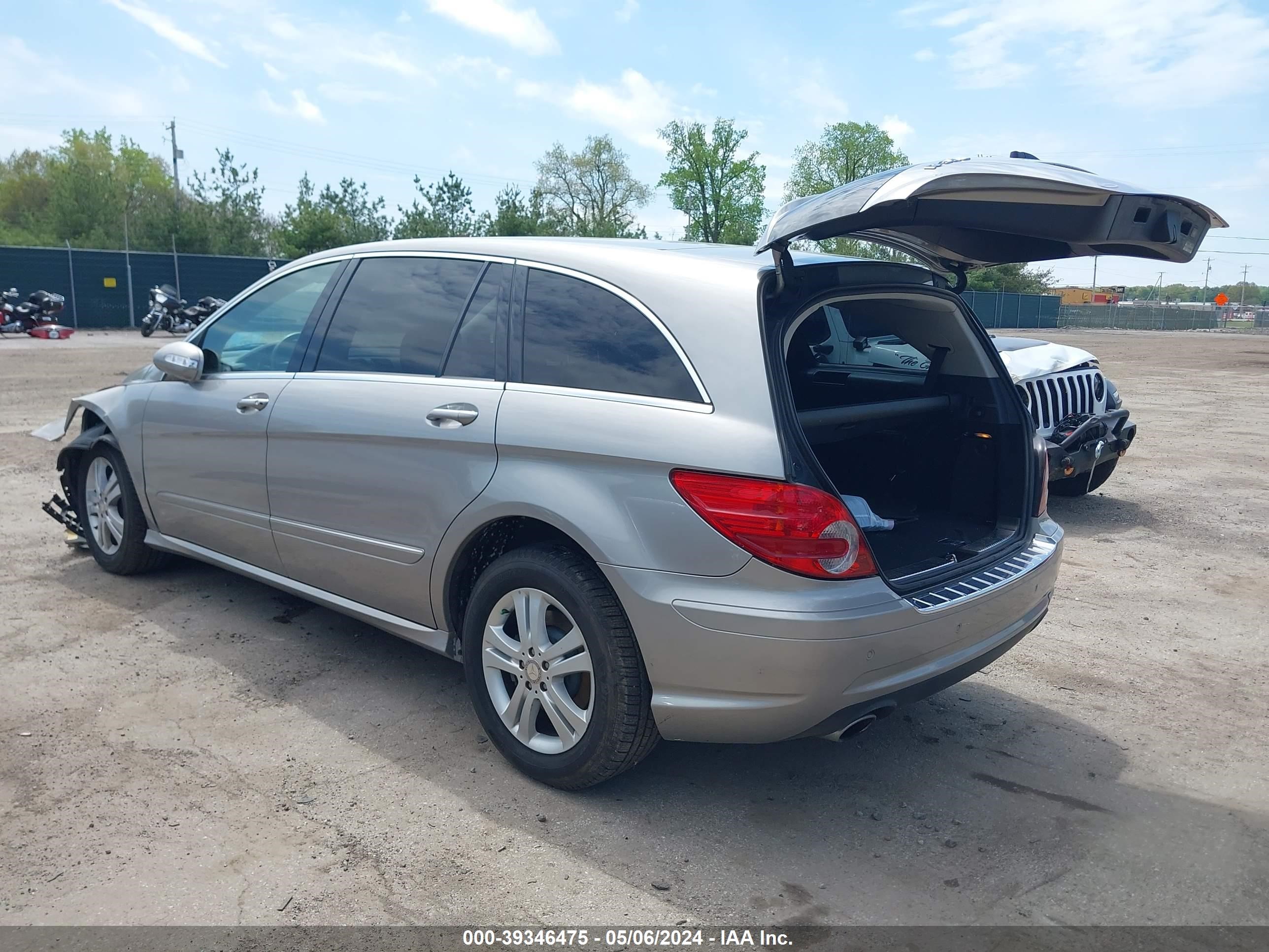 Photo 2 VIN: 4JGCB65E48A075106 - MERCEDES-BENZ R-KLASSE 