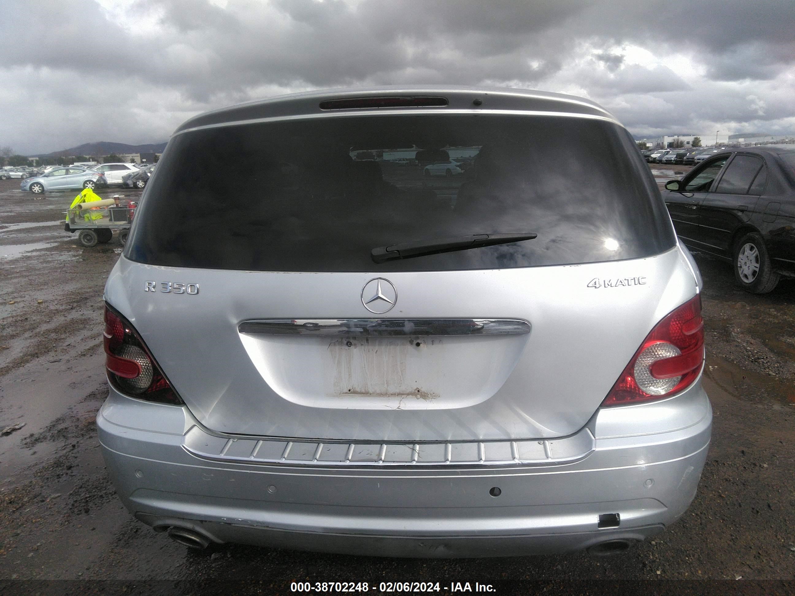 Photo 15 VIN: 4JGCB65E88A084620 - MERCEDES-BENZ R-KLASSE 