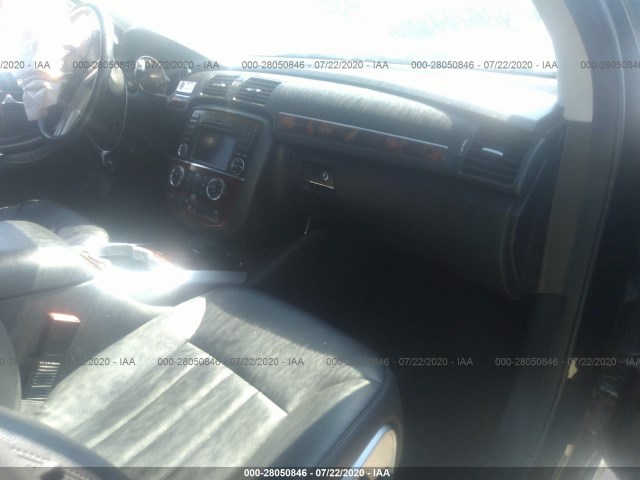 Photo 4 VIN: 4JGCB6FE9AA110825 - MERCEDES-BENZ R-CLASS 