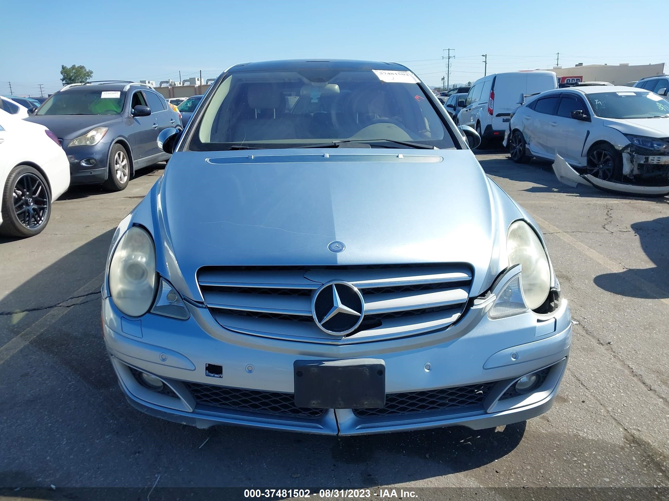 Photo 11 VIN: 4JGCB75E56A009571 - MERCEDES-BENZ R-KLASSE 