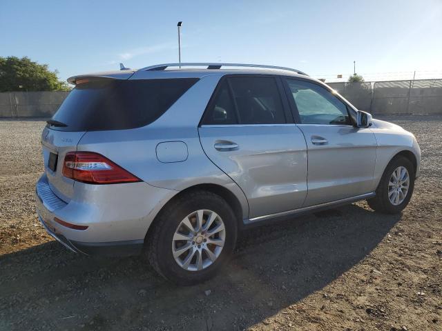 Photo 2 VIN: 4JGDA0EB8FA580301 - MERCEDES-BENZ ML 250 BLU 