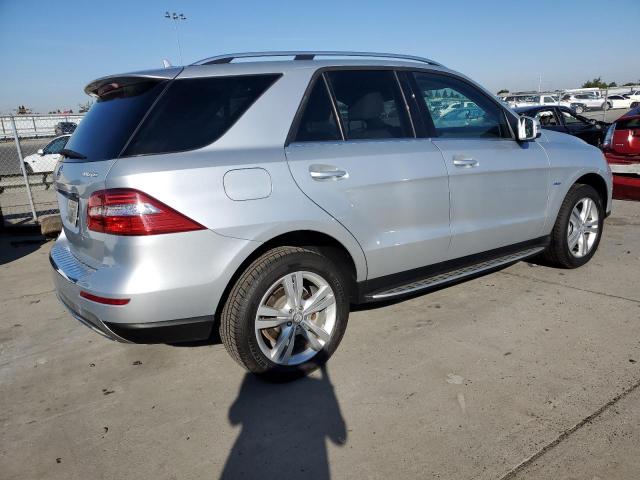 Photo 2 VIN: 4JGDA2EB0CA020537 - MERCEDES-BENZ M-CLASS 