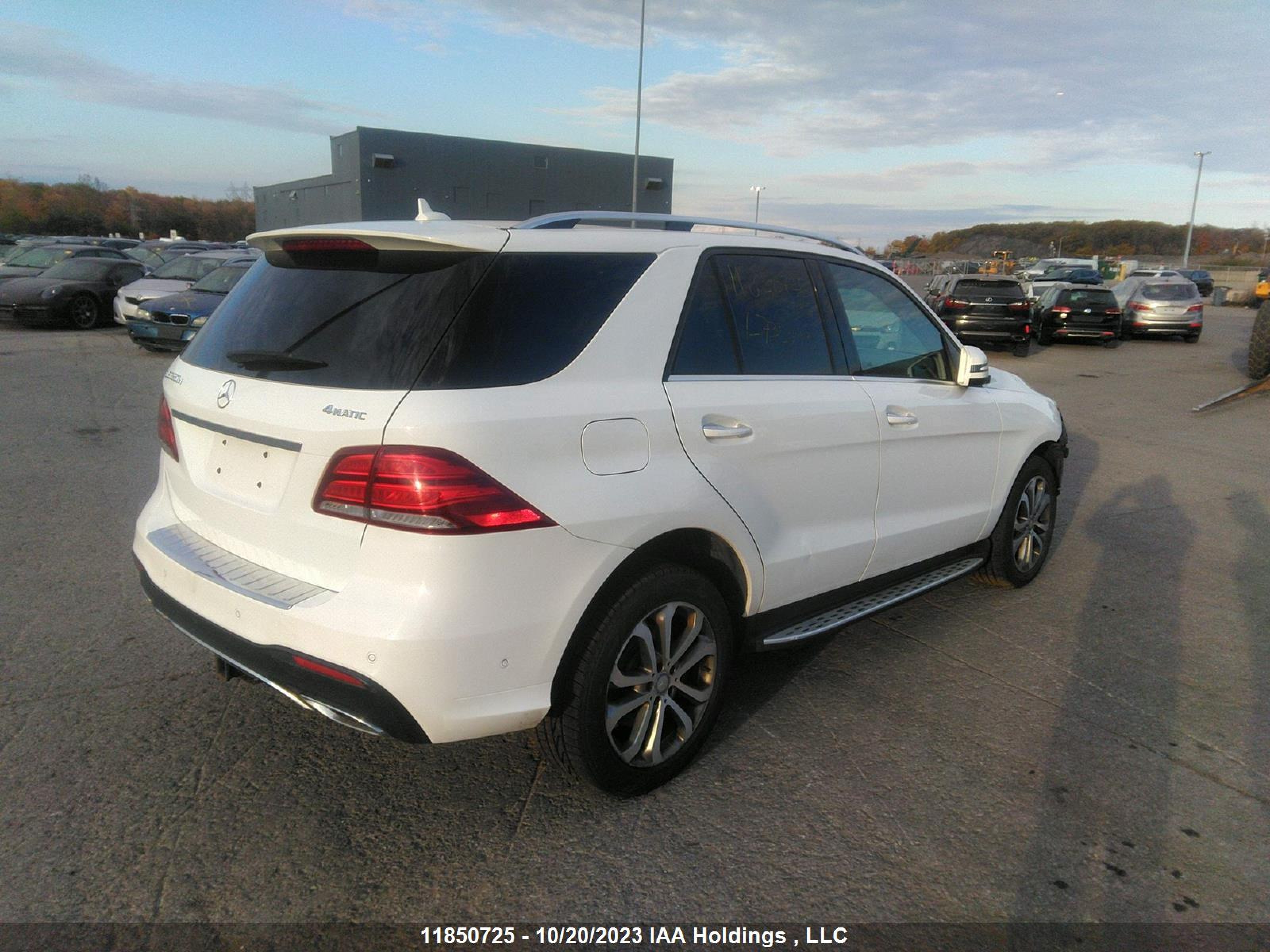 Photo 3 VIN: 4JGDA2EB6GA735893 - MERCEDES-BENZ GLE 