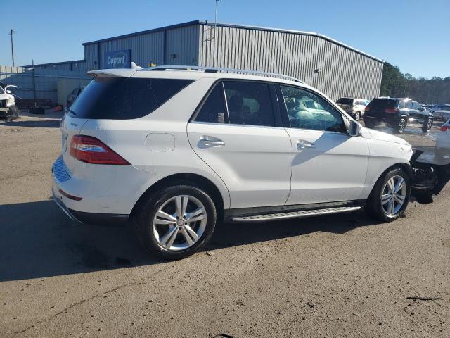 Photo 2 VIN: 4JGDA2EB9EA321634 - MERCEDES-BENZ ML 350 BLU 