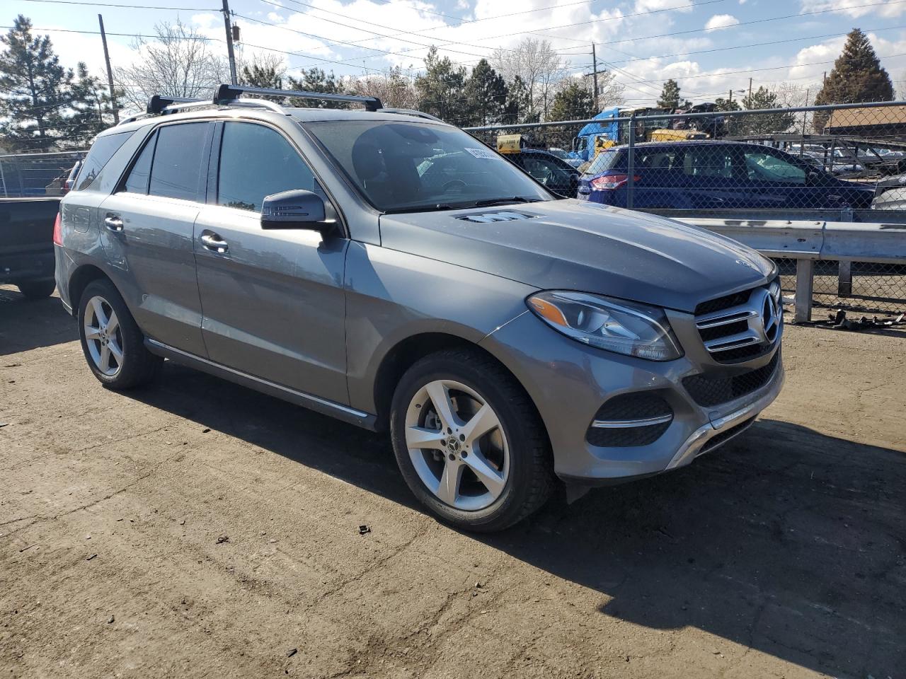 Photo 3 VIN: 4JGDA5GB1KB211214 - MERCEDES-BENZ GLE 400 4M 