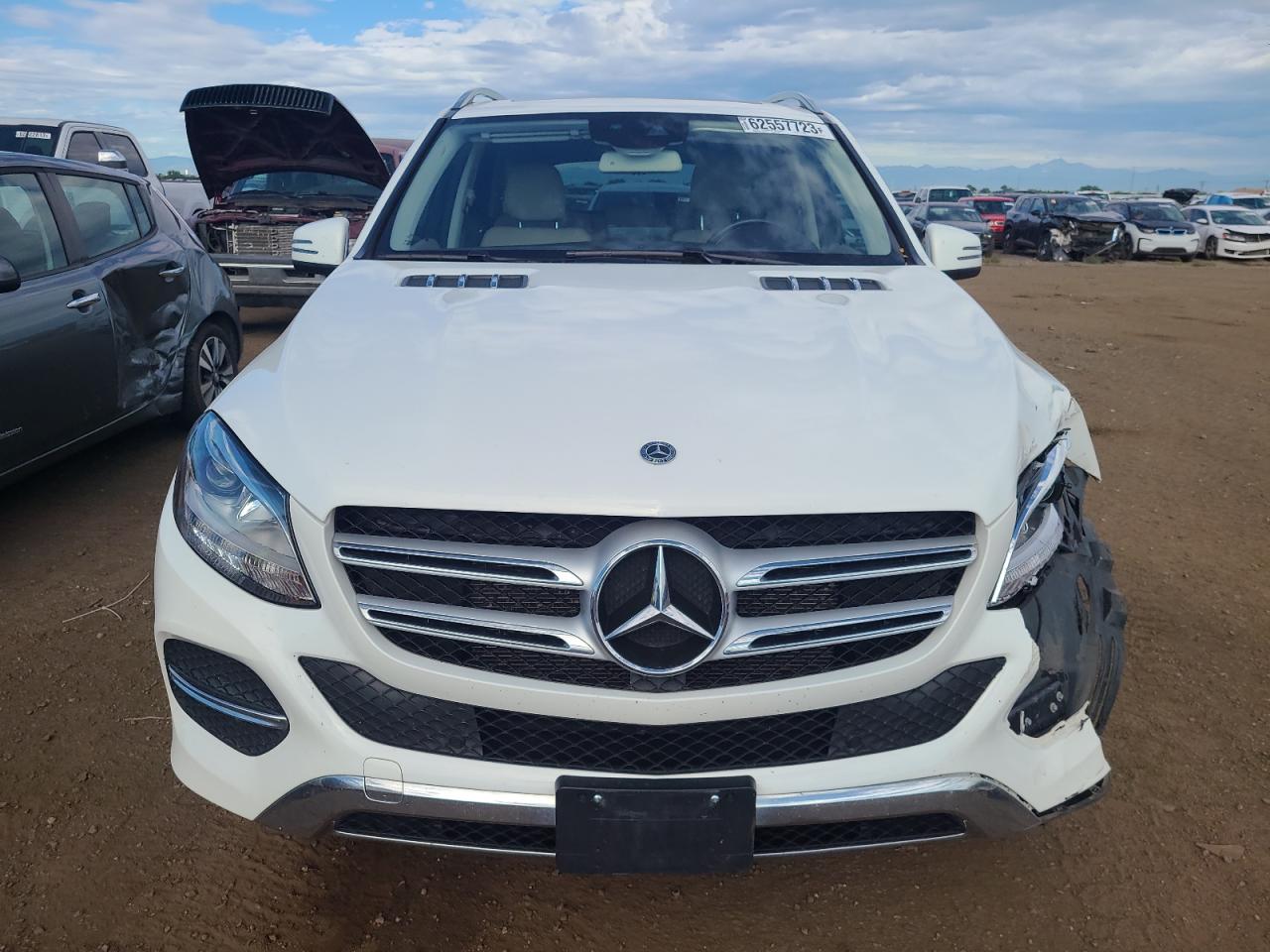 Photo 4 VIN: 4JGDA5GB6KB215114 - MERCEDES-BENZ GLE 