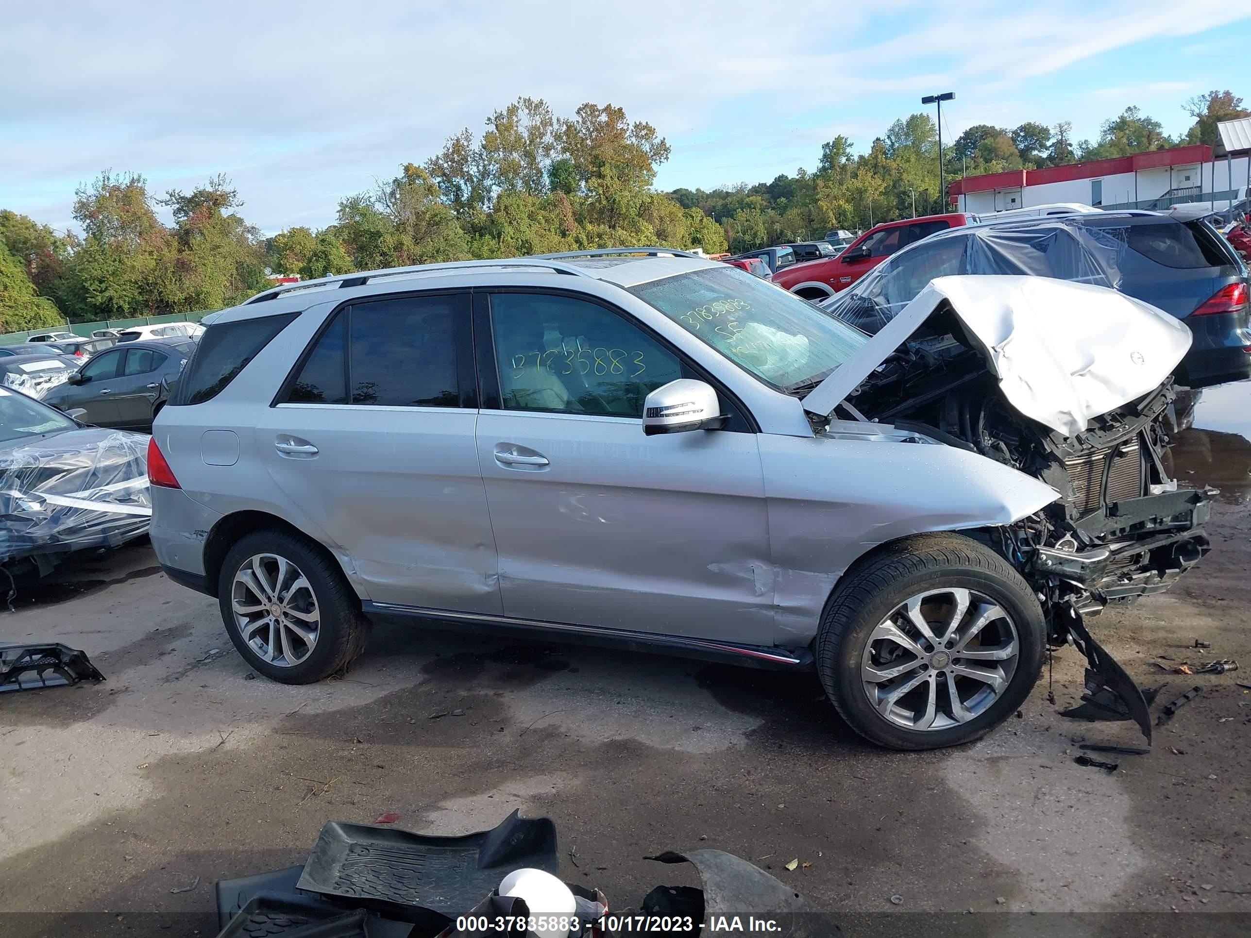 Photo 13 VIN: 4JGDA5HB0GA684212 - MERCEDES-BENZ GLE 