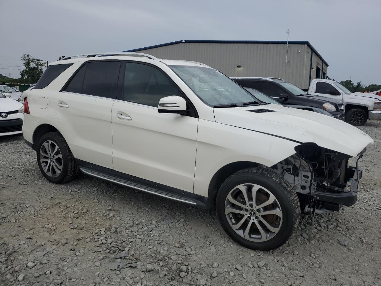 Photo 3 VIN: 4JGDA5HB0HA976024 - MERCEDES-BENZ GLE 