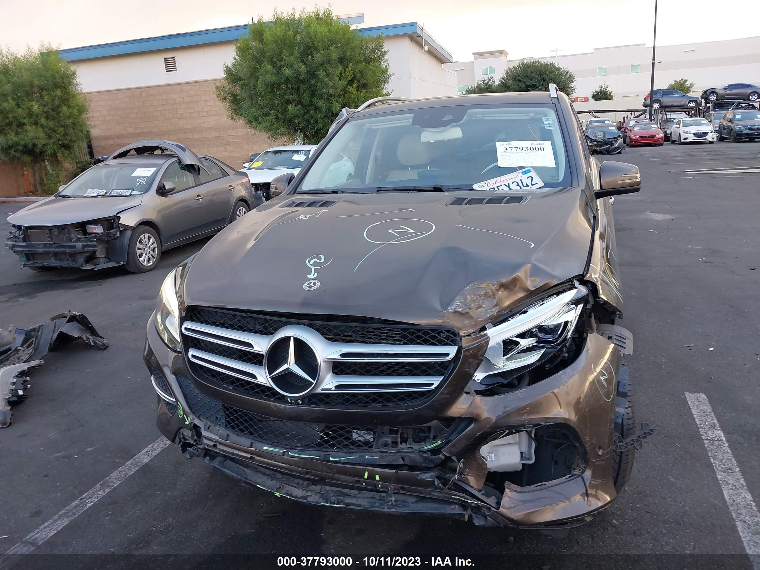 Photo 11 VIN: 4JGDA5HB1HA961452 - MERCEDES-BENZ GLE 