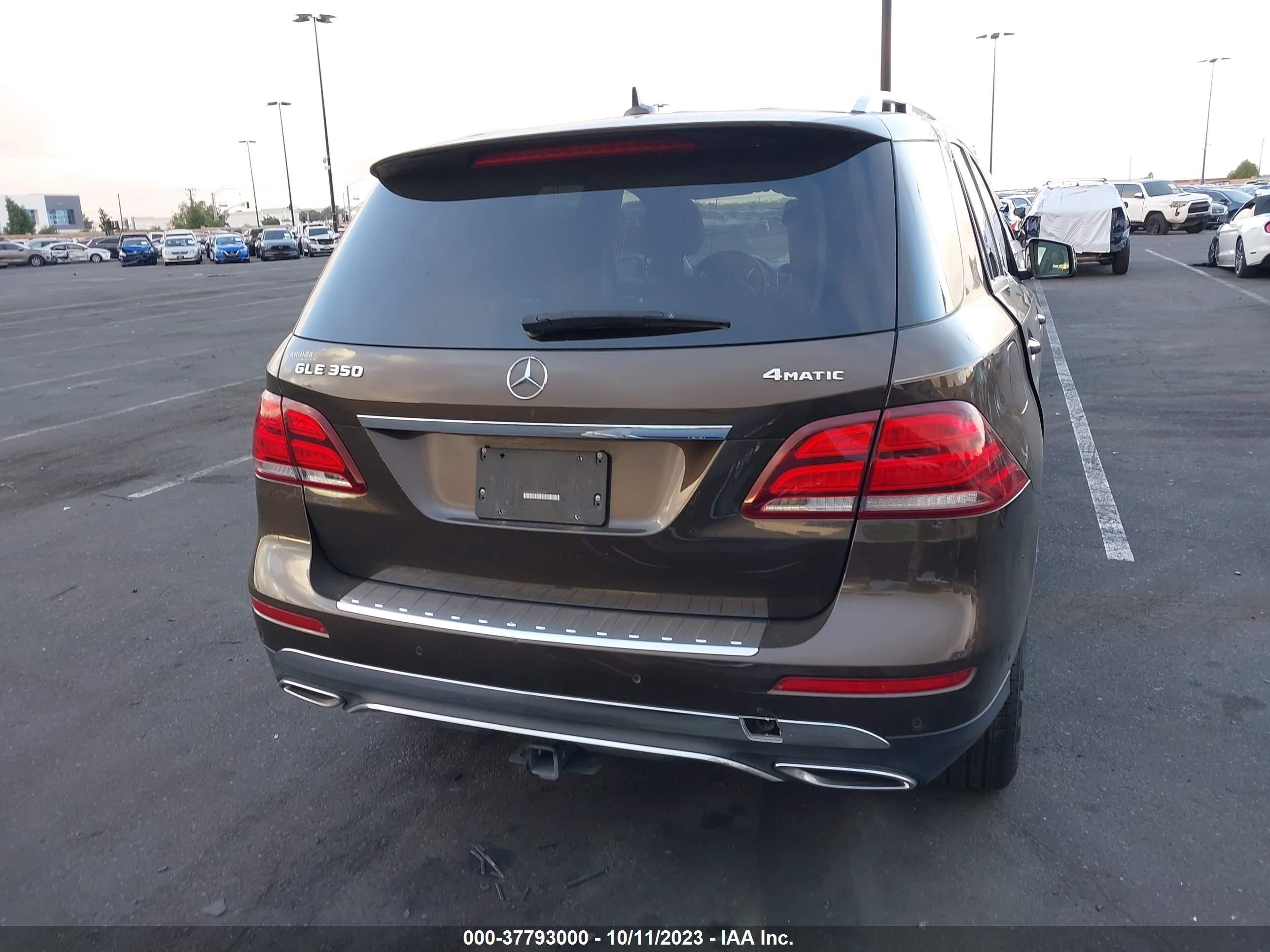 Photo 15 VIN: 4JGDA5HB1HA961452 - MERCEDES-BENZ GLE 