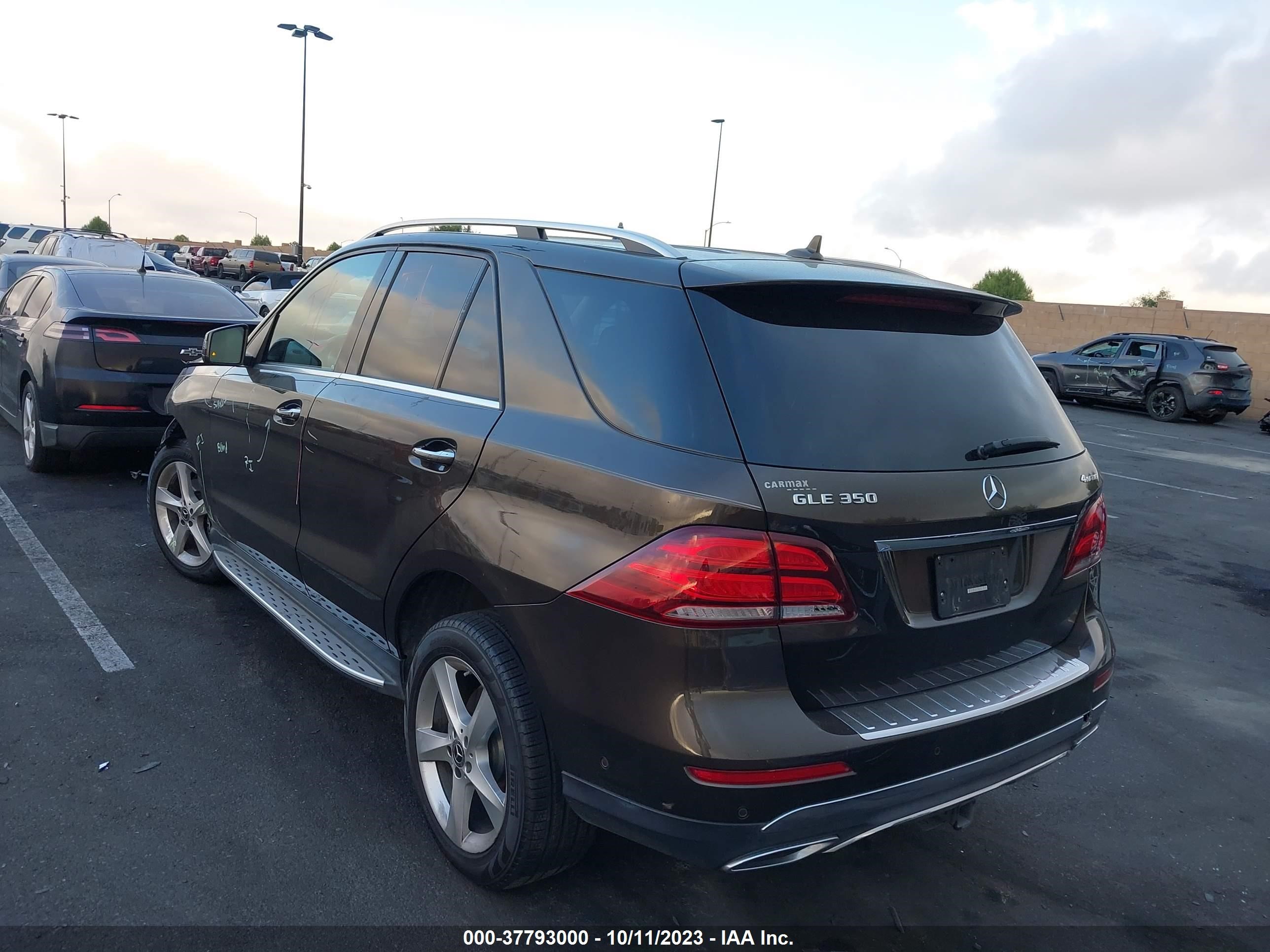 Photo 2 VIN: 4JGDA5HB1HA961452 - MERCEDES-BENZ GLE 