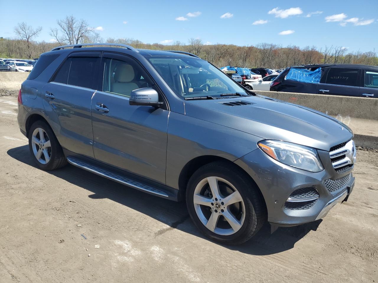 Photo 3 VIN: 4JGDA5HB1JA997891 - MERCEDES-BENZ GLE 