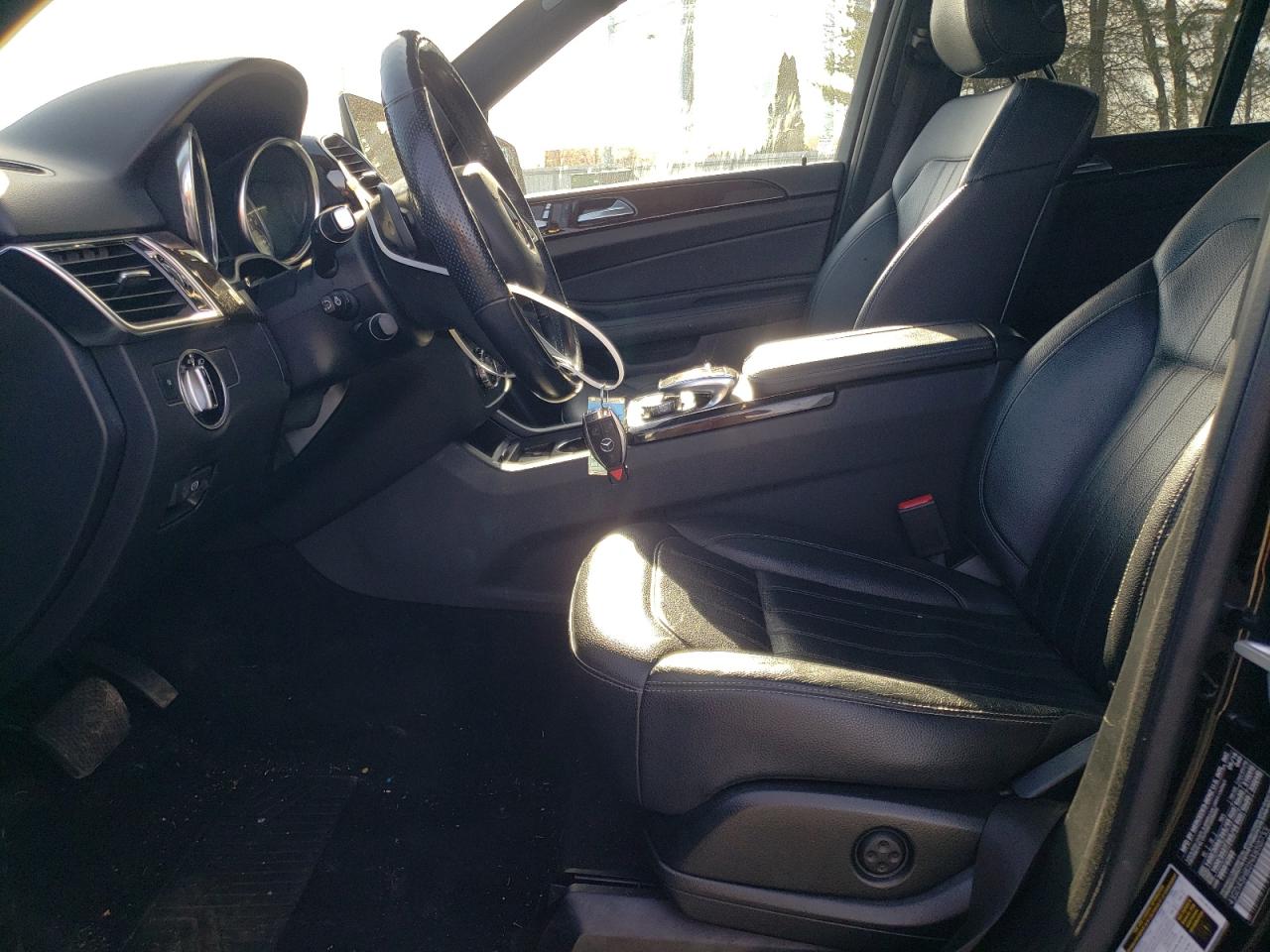 Photo 6 VIN: 4JGDA5HB2HA850733 - MERCEDES-BENZ GLE 