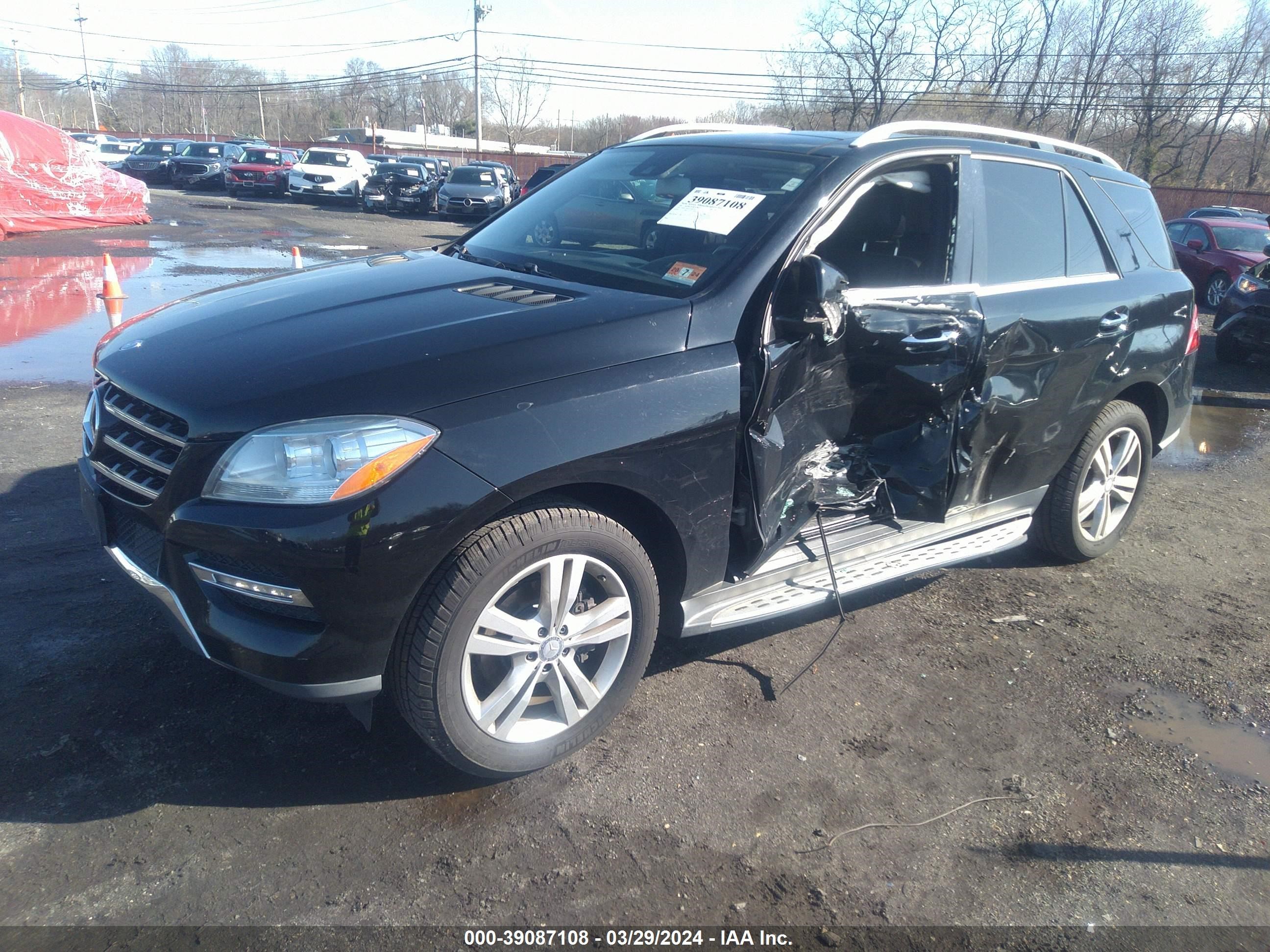 Photo 1 VIN: 4JGDA5HB3FA586130 - MERCEDES-BENZ NULL 