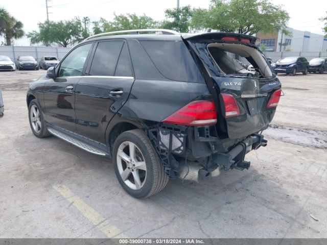 Photo 2 VIN: 4JGDA5HB3GA740028 - MERCEDES-BENZ GLE 