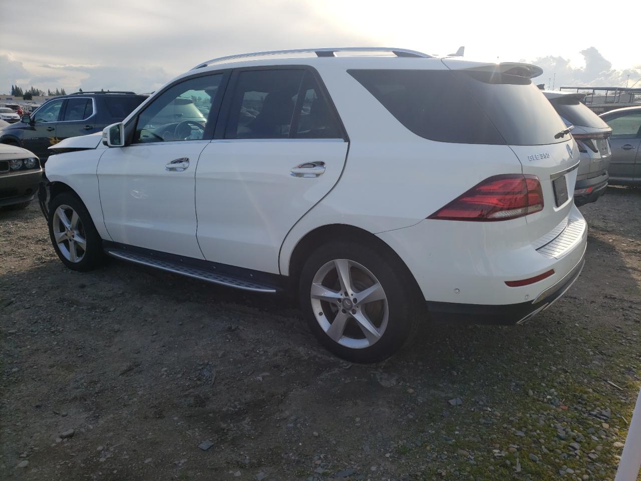 Photo 1 VIN: 4JGDA5HB4GA657160 - MERCEDES-BENZ GLE 