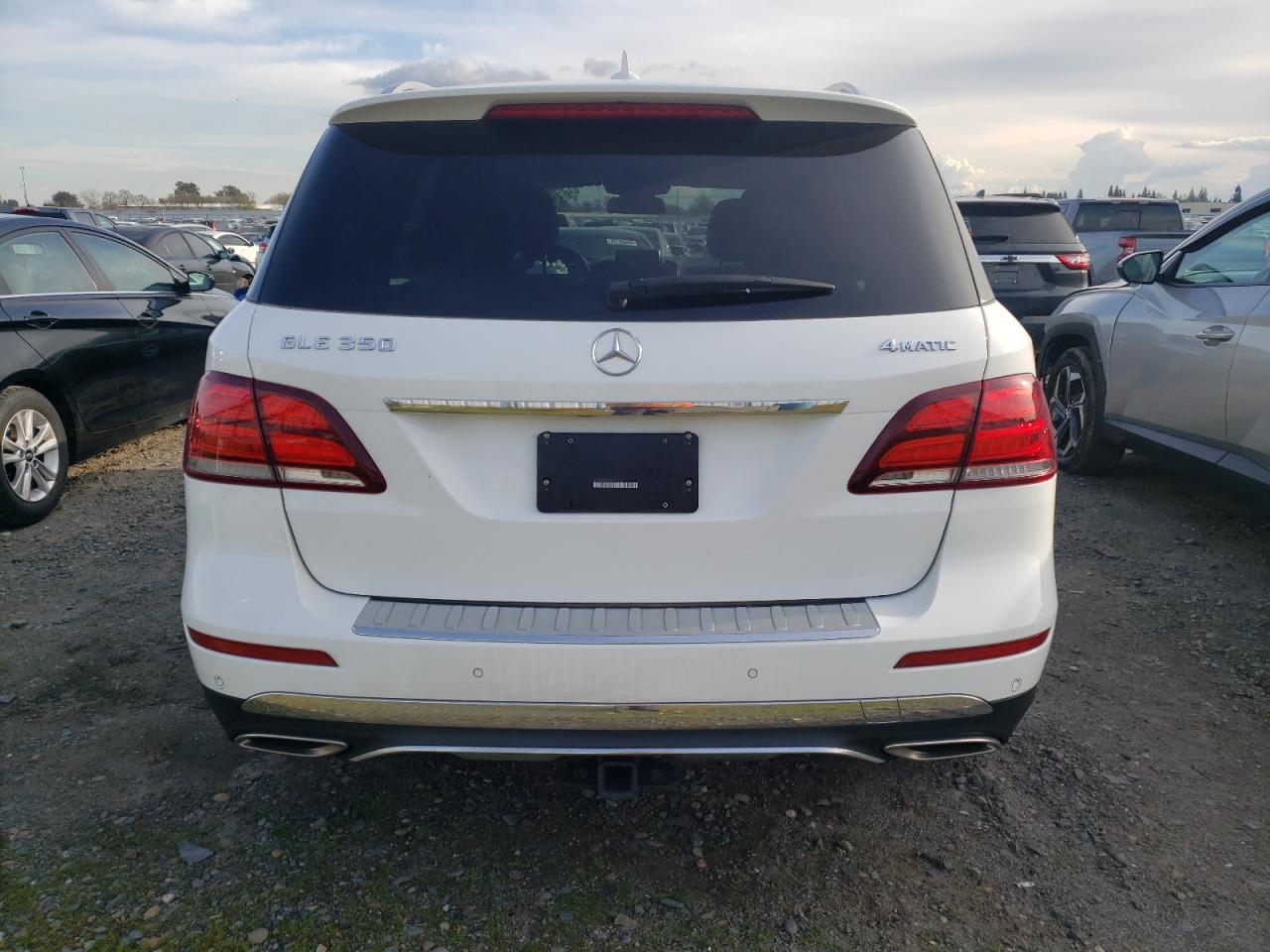 Photo 5 VIN: 4JGDA5HB4GA657160 - MERCEDES-BENZ GLE 