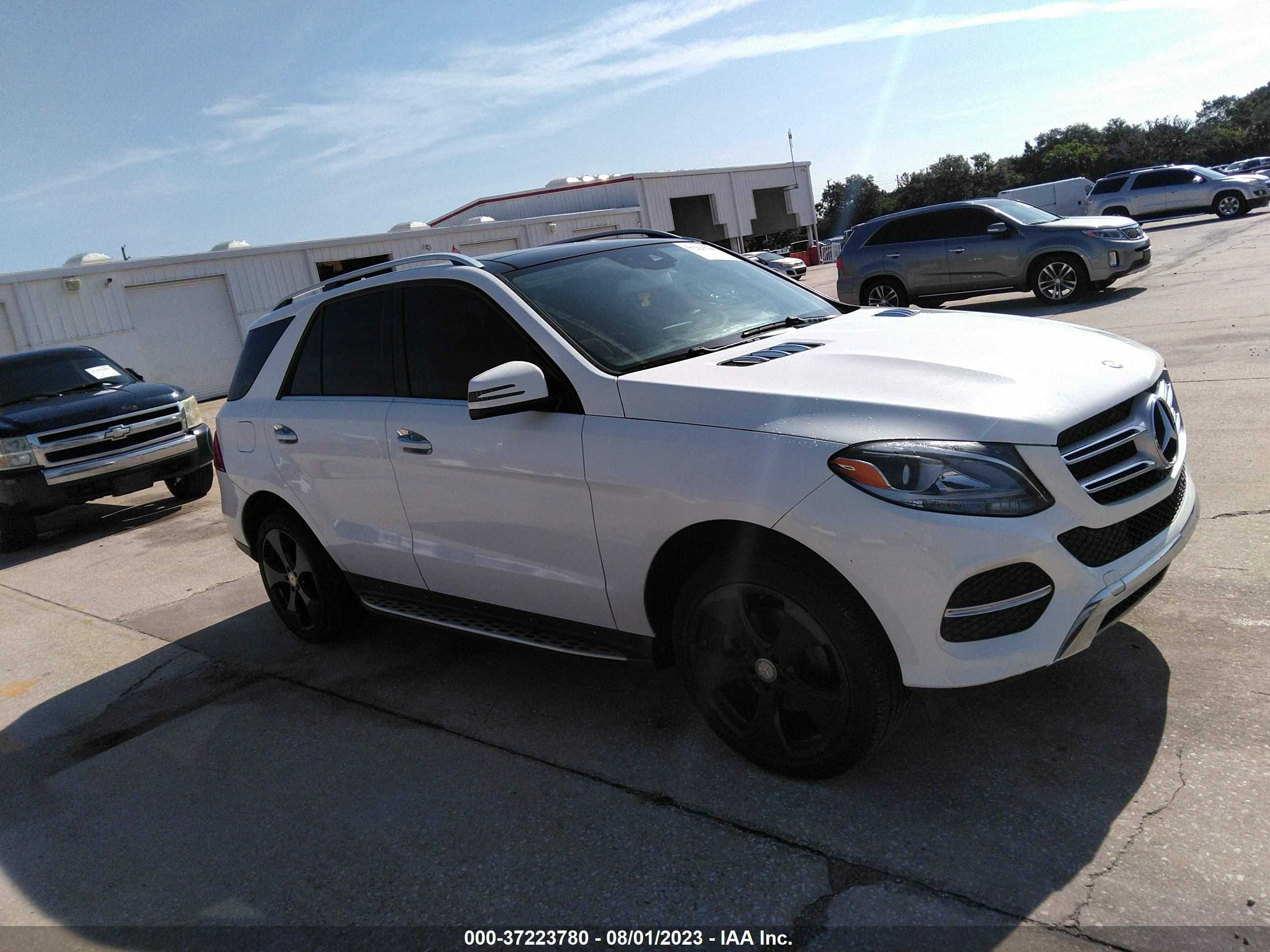 Photo 12 VIN: 4JGDA5HB5GA630873 - MERCEDES-BENZ GLE 