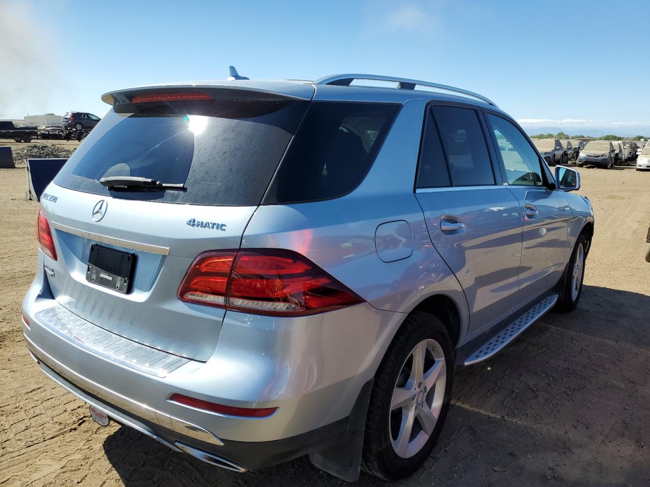 Photo 2 VIN: 4JGDA5HB5GA732500 - MERCEDES-BENZ GLE 