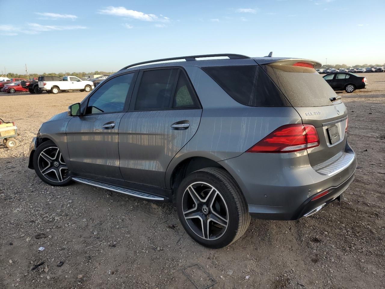 Photo 1 VIN: 4JGDA5HB5JB068541 - MERCEDES-BENZ GLE 