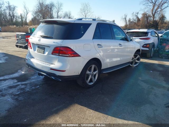 Photo 3 VIN: 4JGDA5HB5JB144890 - MERCEDES-BENZ GLE-CLASS 