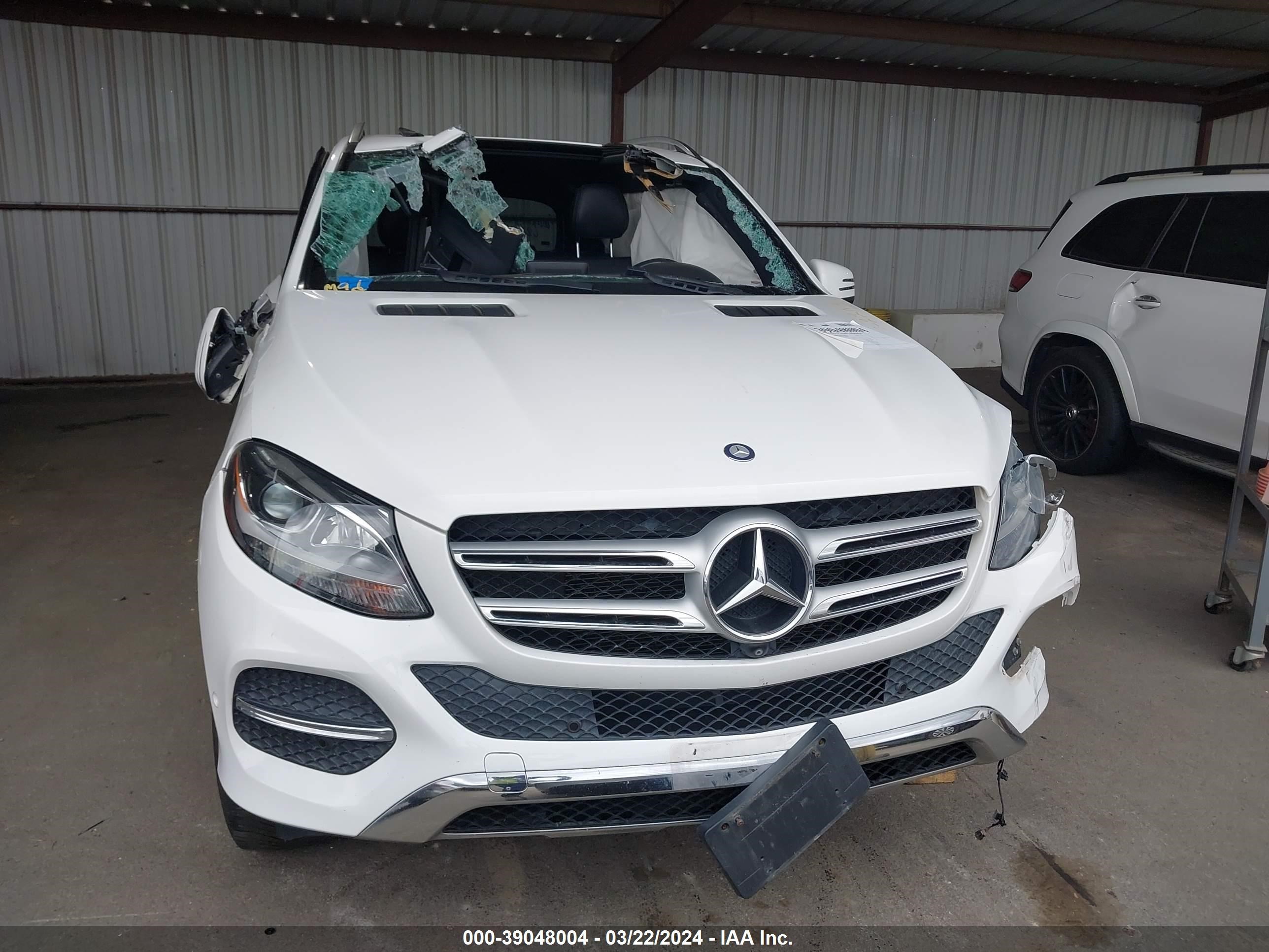 Photo 10 VIN: 4JGDA5HB6GA749788 - MERCEDES-BENZ NULL 