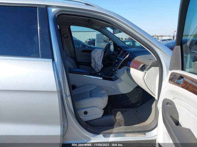 Photo 4 VIN: 4JGDA5HB7CA031337 - MERCEDES-BENZ ML 350 