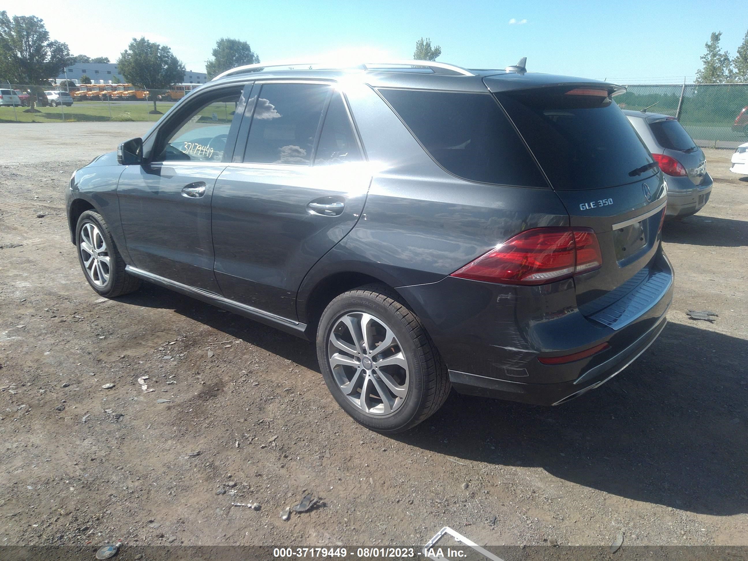 Photo 2 VIN: 4JGDA5HB7GA631992 - MERCEDES-BENZ GLE 