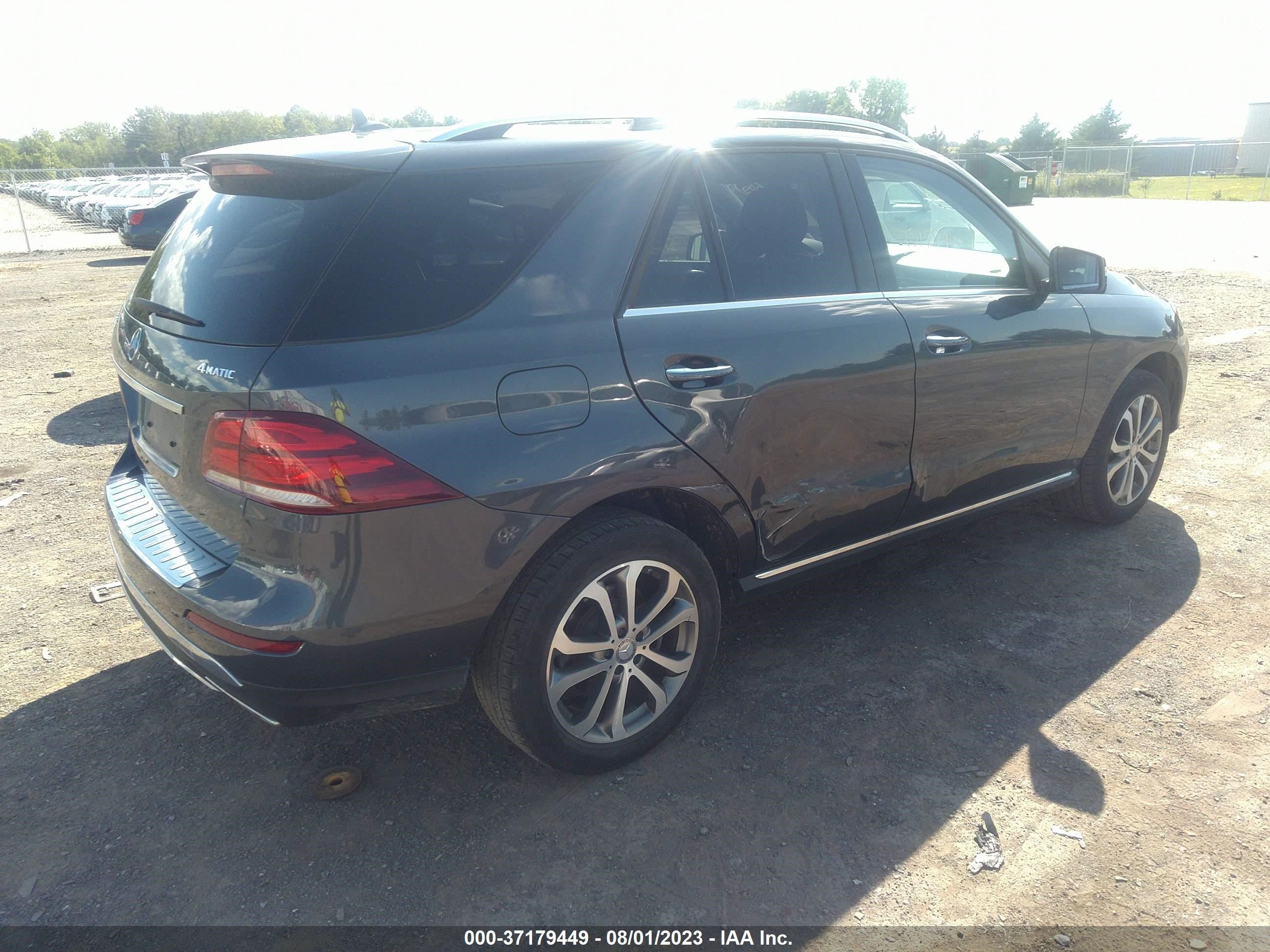 Photo 3 VIN: 4JGDA5HB7GA631992 - MERCEDES-BENZ GLE 