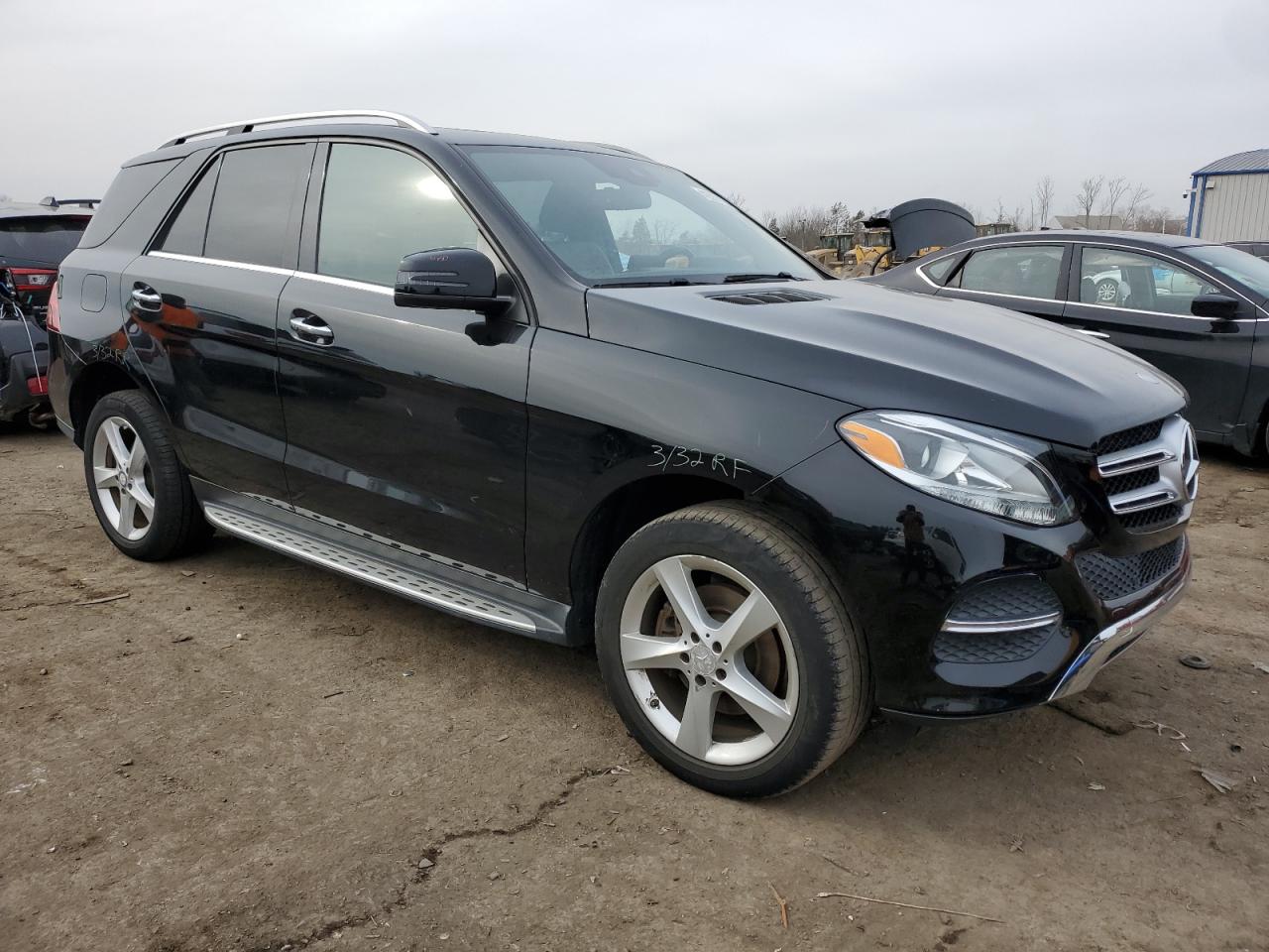 Photo 3 VIN: 4JGDA5HB7HA893741 - MERCEDES-BENZ GLE 