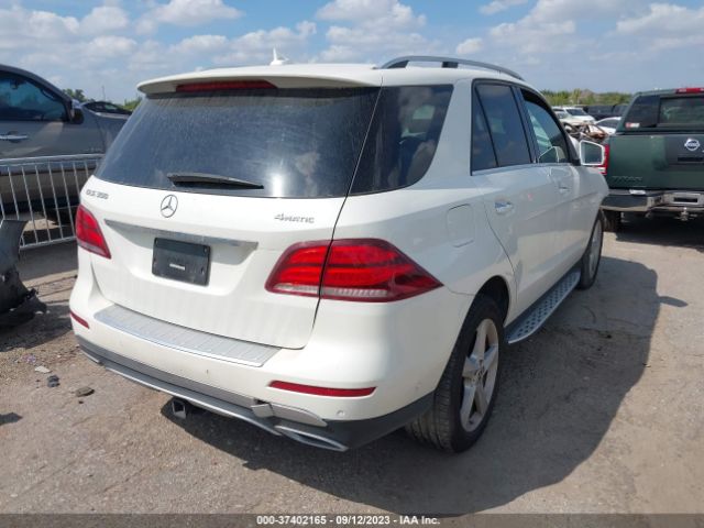 Photo 3 VIN: 4JGDA5HB7JB123751 - MERCEDES-BENZ GLE 