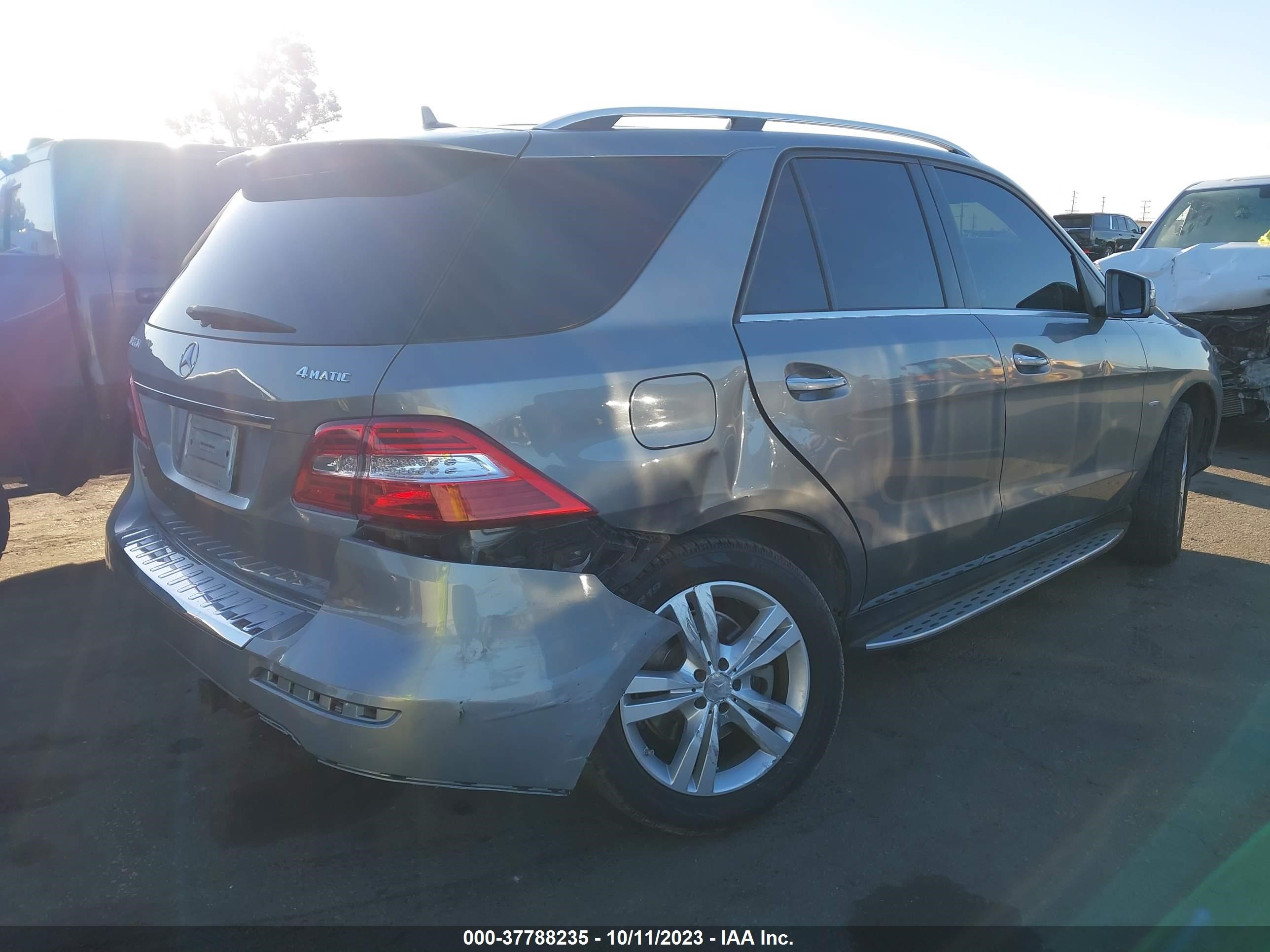 Photo 3 VIN: 4JGDA5HB8CA067389 - MERCEDES-BENZ M-KLASSE 