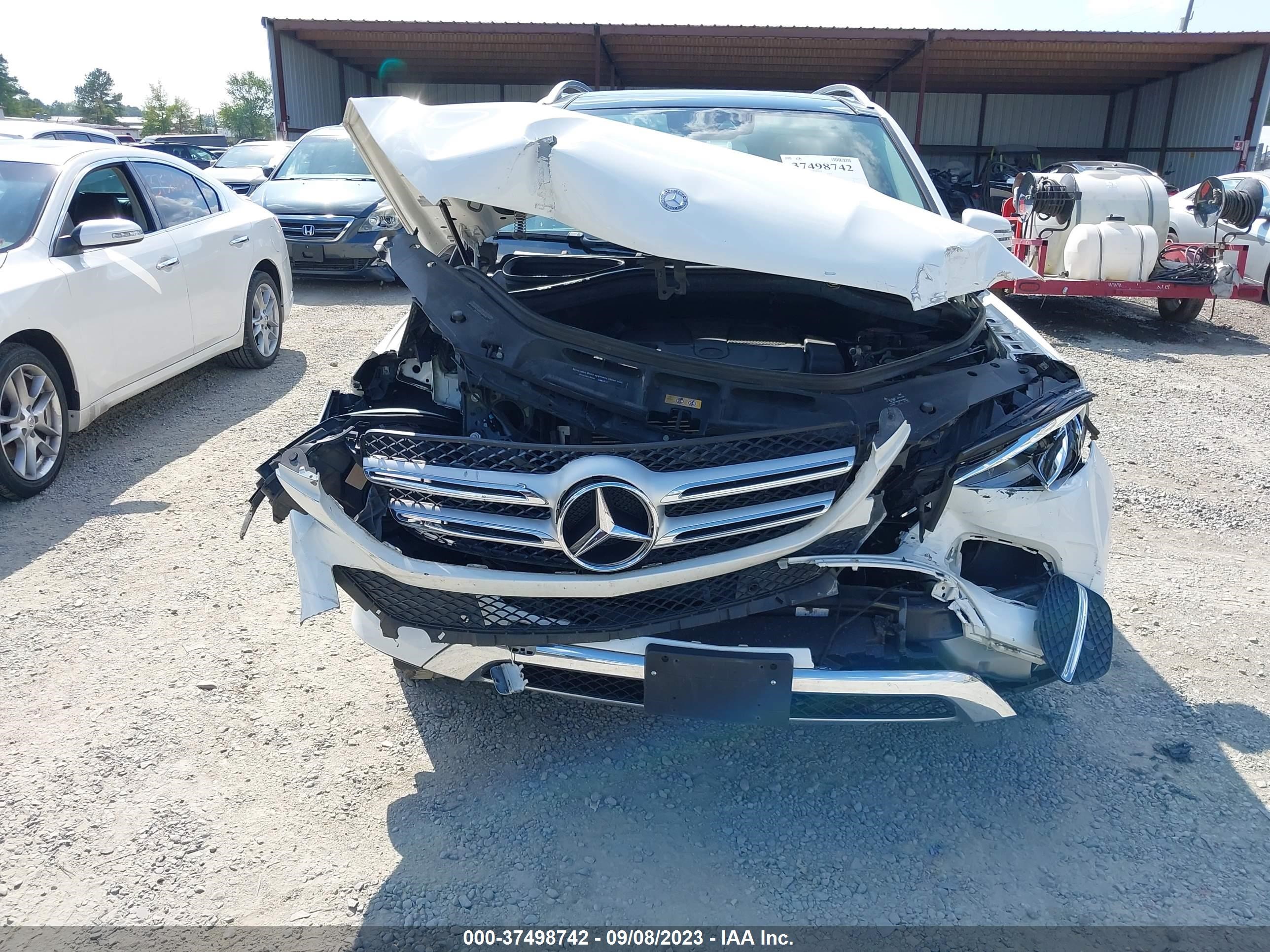 Photo 5 VIN: 4JGDA5HB8GA765216 - MERCEDES-BENZ GLE 