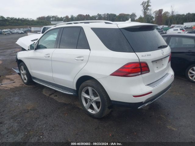 Photo 2 VIN: 4JGDA5HB8JB039440 - MERCEDES-BENZ GLE-CLASS 