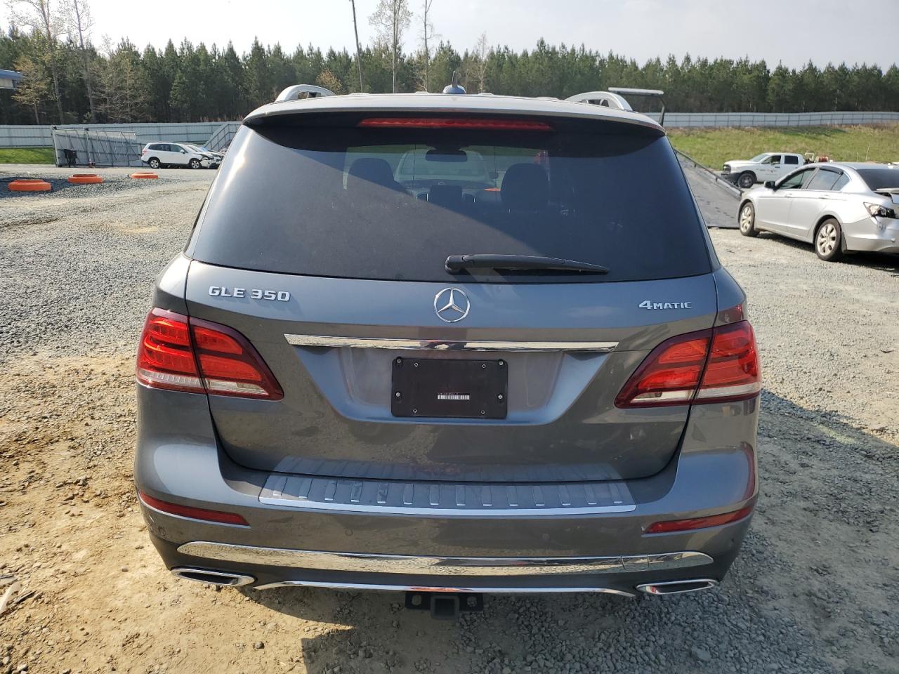 Photo 5 VIN: 4JGDA5HB8JB064869 - MERCEDES-BENZ GLE 