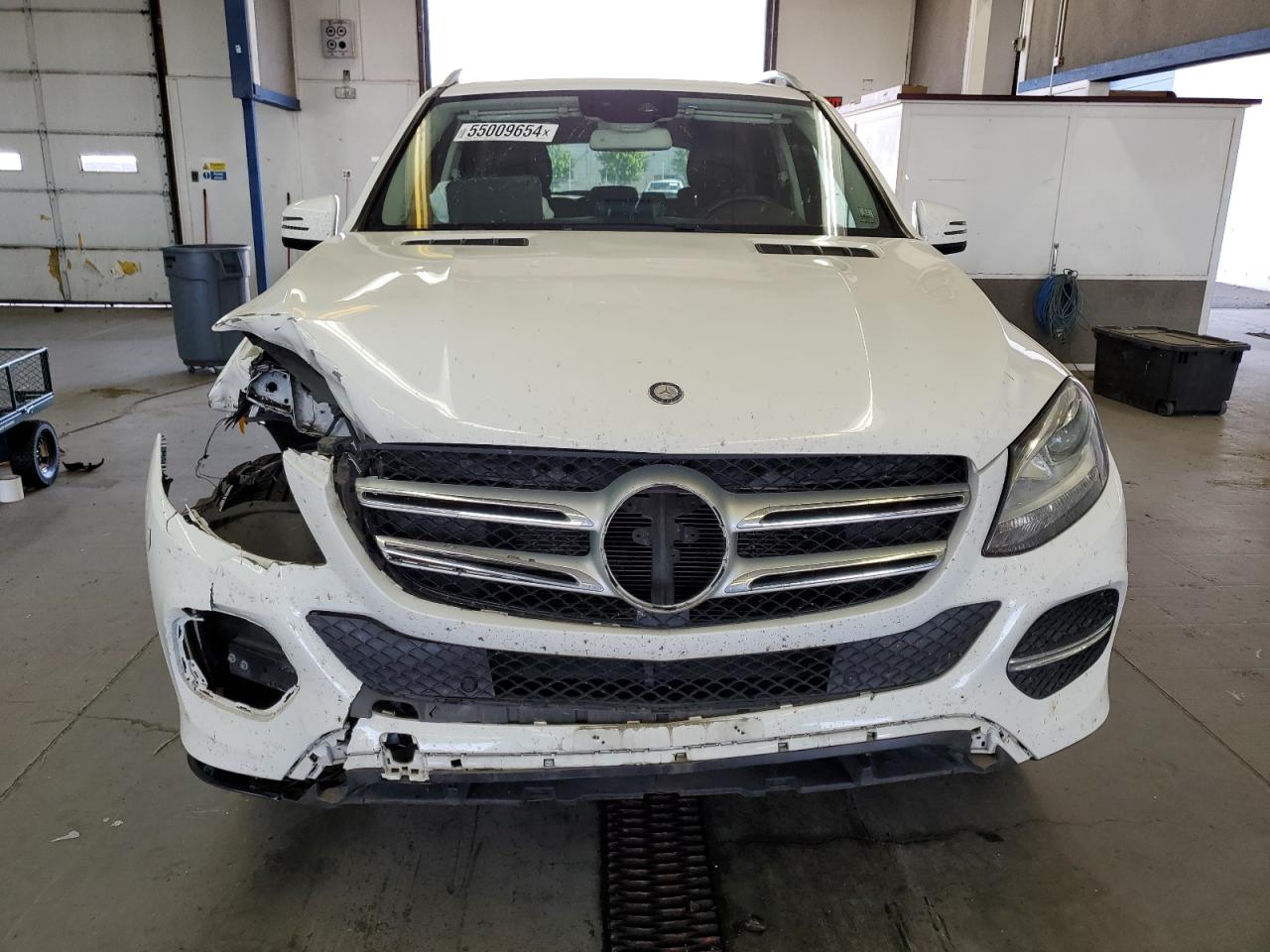 Photo 4 VIN: 4JGDA5HBXHA888372 - MERCEDES-BENZ GLE 