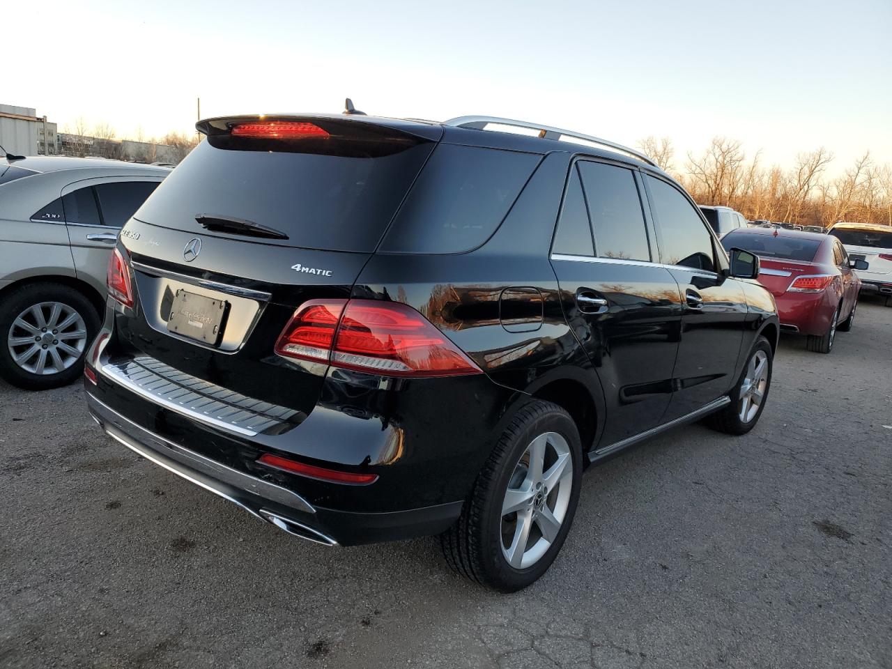 Photo 2 VIN: 4JGDA5HBXHA974331 - MERCEDES-BENZ GLE 