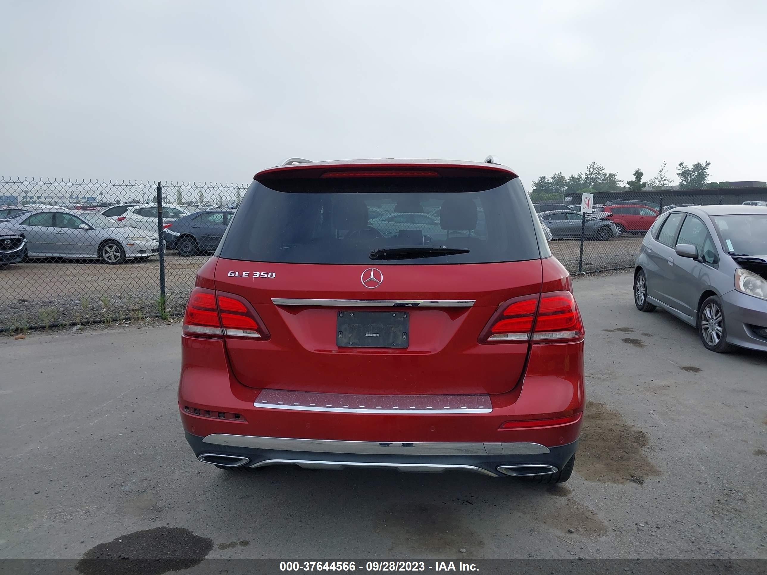 Photo 16 VIN: 4JGDA5JB0JB043198 - MERCEDES-BENZ GLE 