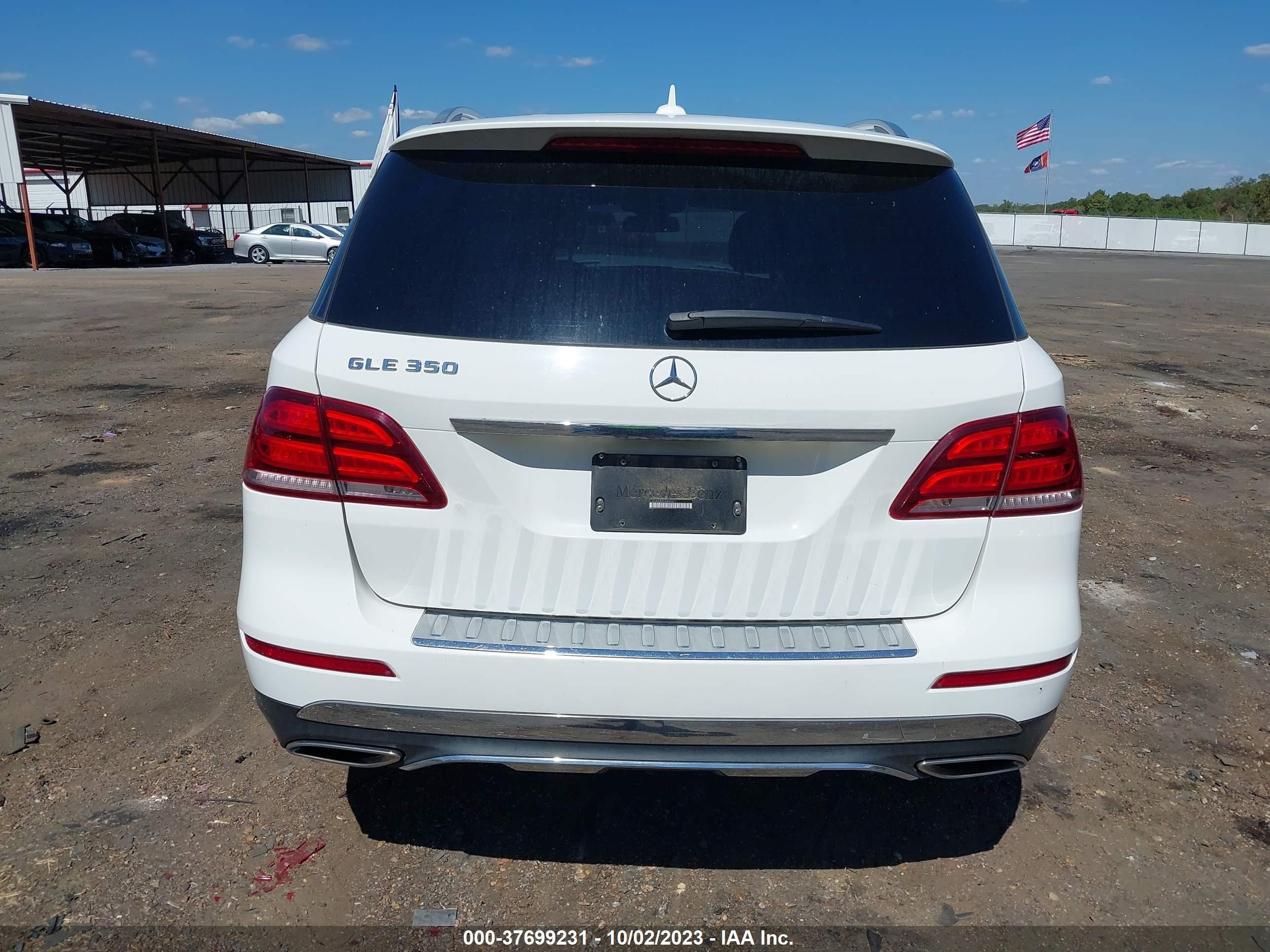 Photo 15 VIN: 4JGDA5JB2HA892071 - MERCEDES-BENZ GLE 