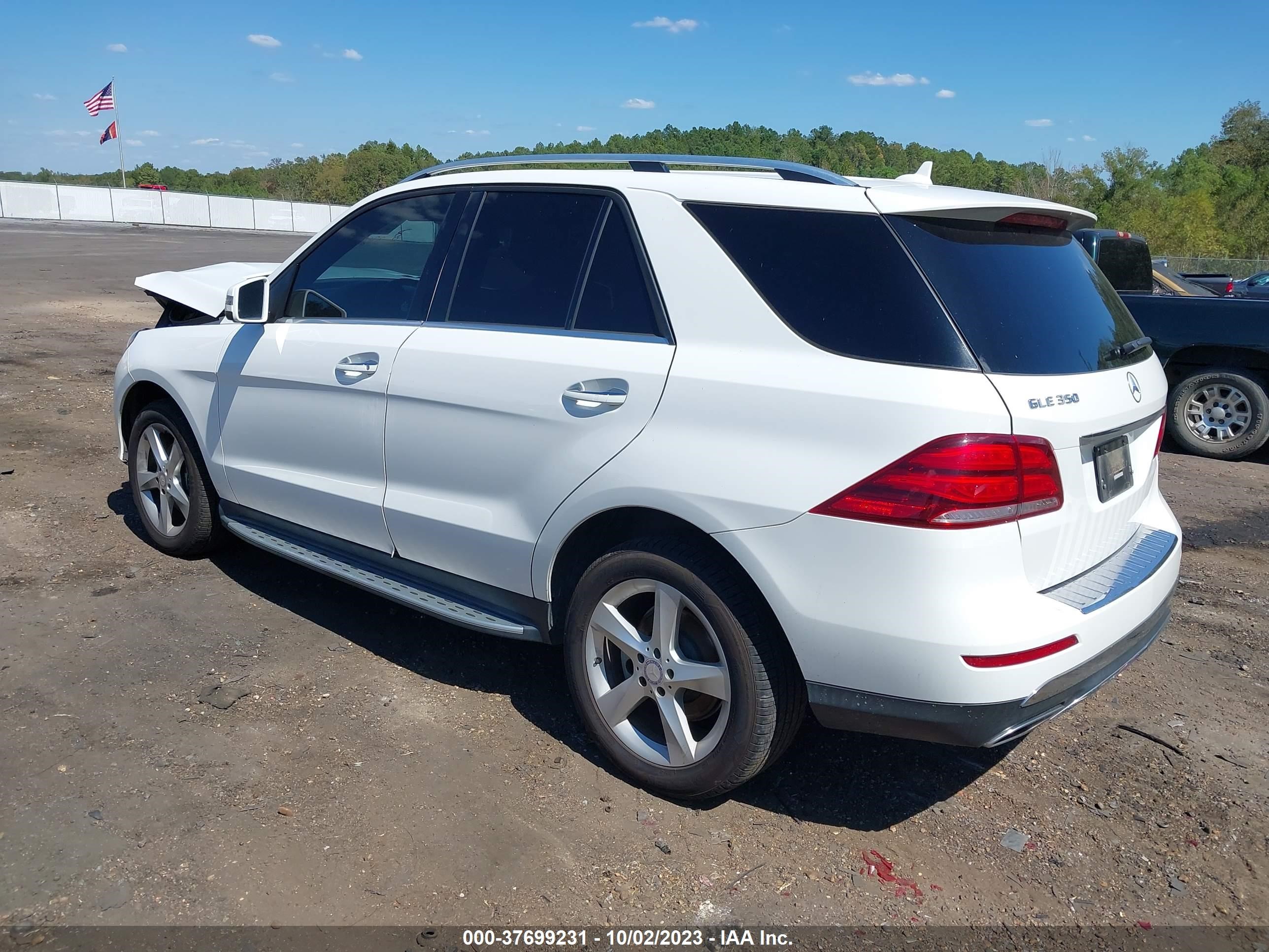 Photo 2 VIN: 4JGDA5JB2HA892071 - MERCEDES-BENZ GLE 